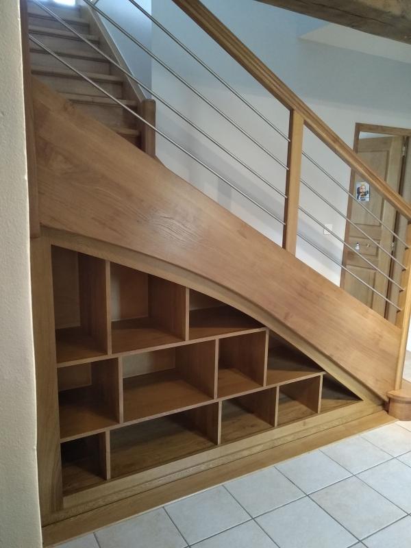 Agencement sous escalier